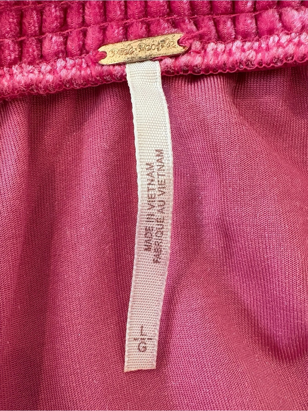 Free People Velvet Puff Sleeve Blouse in Fuchsia excellent condition - Picture 4 of 5
